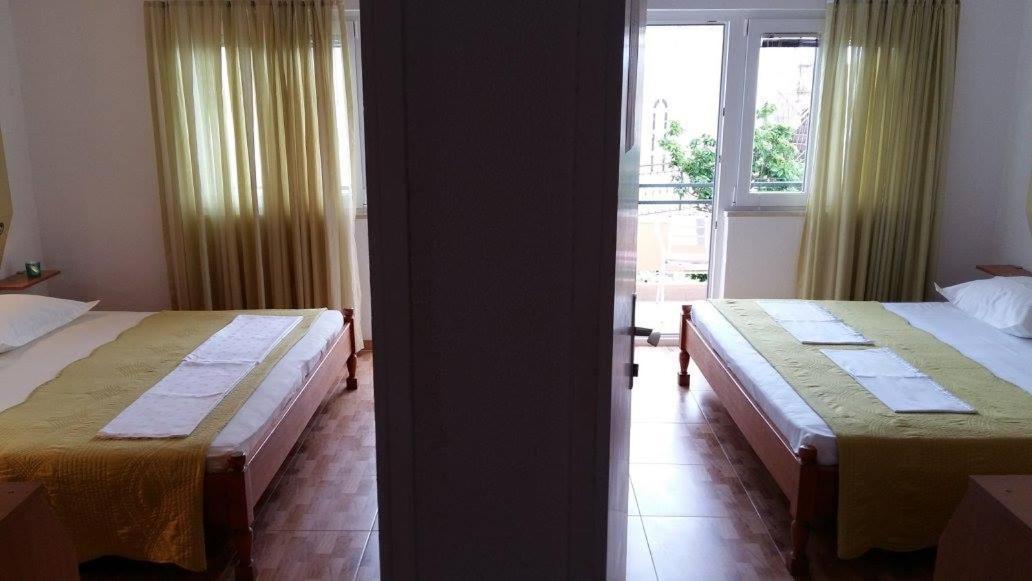Apartmani Kontic Baska Voda Luaran gambar
