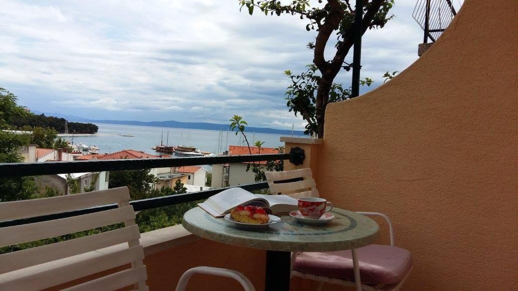Apartmani Kontic Baska Voda Luaran gambar