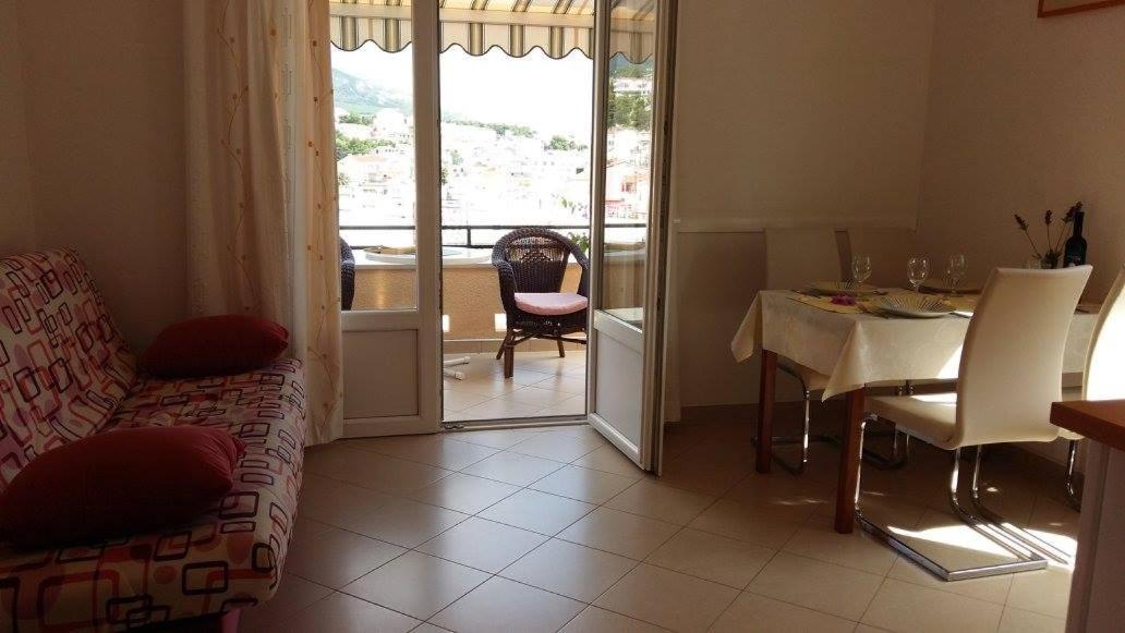 Apartmani Kontic Baska Voda Luaran gambar